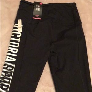 Victoria’s Secret knockout sport Capri size small
